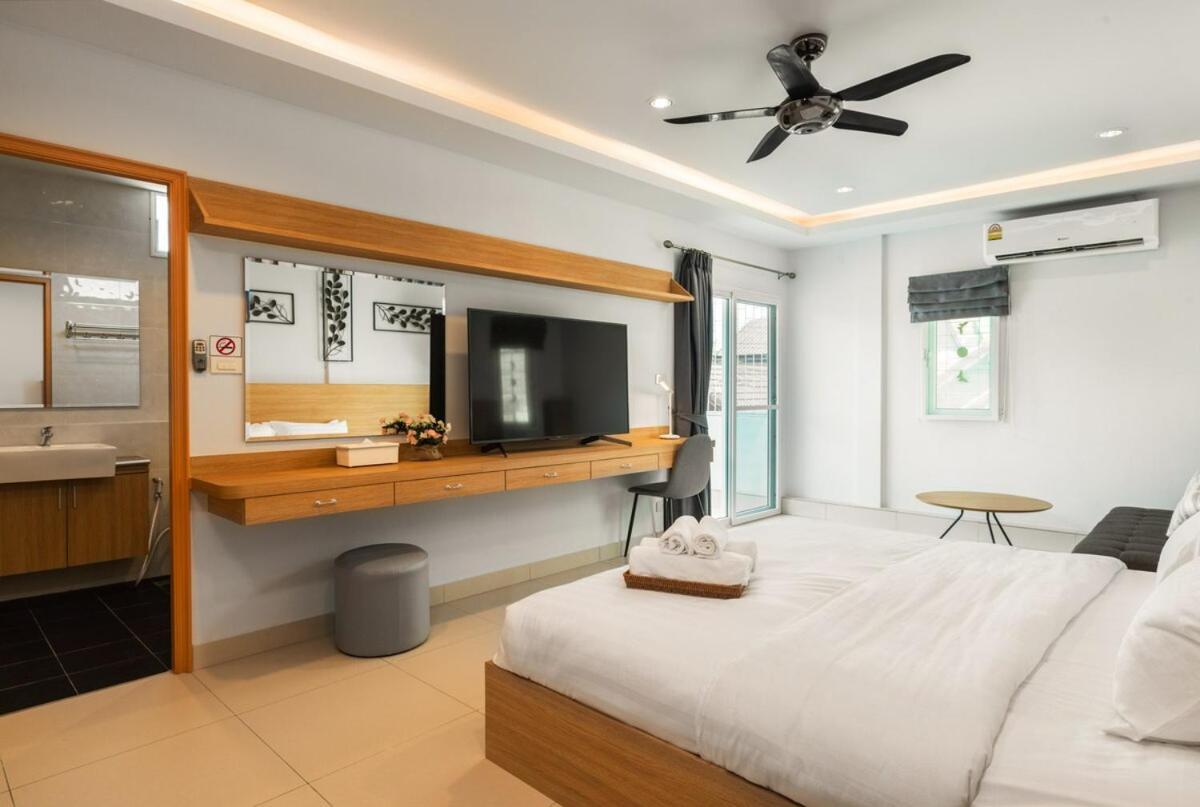 Center Pool 6br 14 Persons Sauna Pool Table Karaoke Bbq *