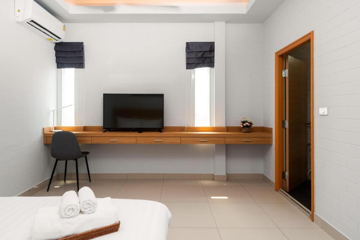 Villa Center Pool 6br 14 Persons Sauna Pool Table Karaoke Bbq