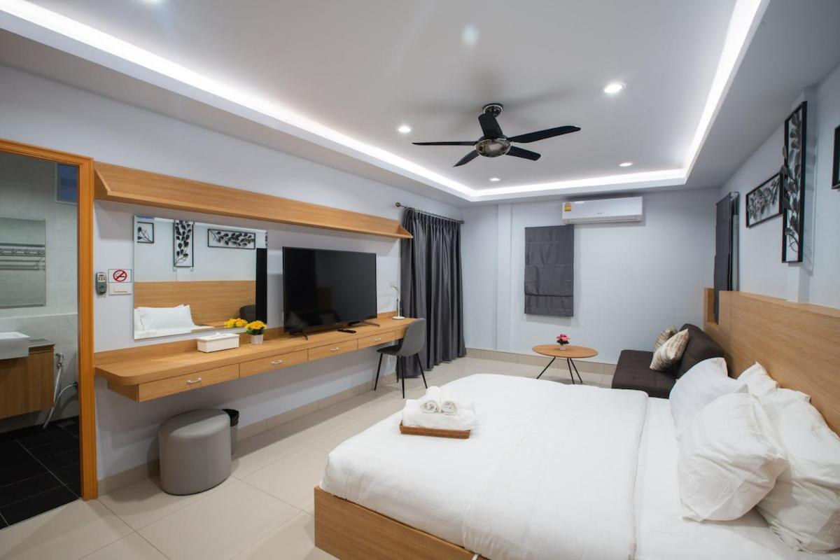 Center Pool 6br 14 Persons Sauna Pool Table Karaoke Bbq