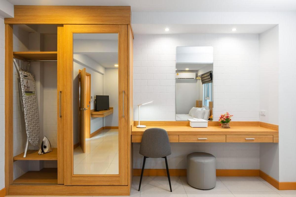 Center Pool 6br 14 Persons Sauna Pool Table Karaoke Bbq Pattaya