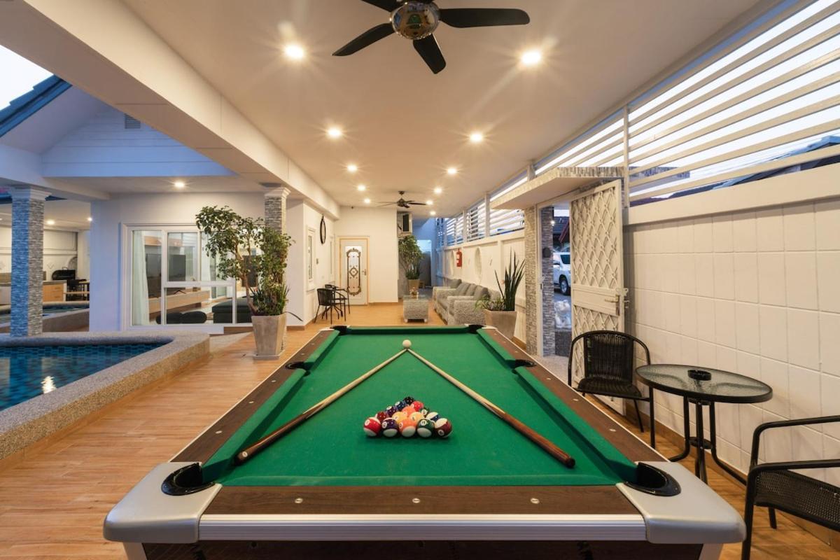 Center Pool 6br 14 Persons Sauna Pool Table Karaoke Bbq Pattaya