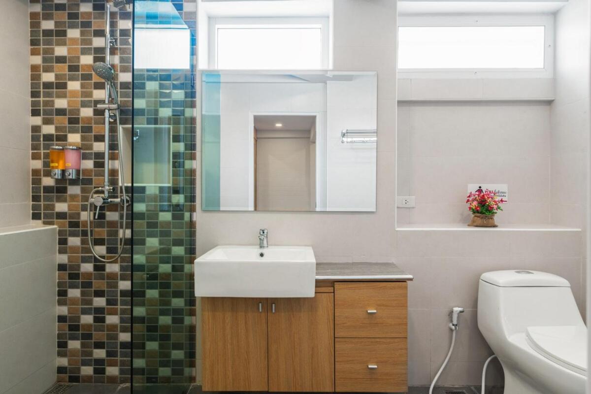 Center Pool 6br 14 Persons Sauna Pool Table Karaoke Bbq *