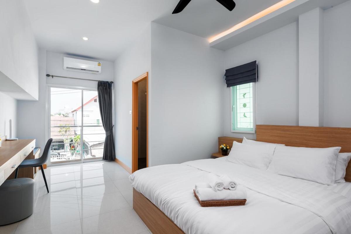 Center Pool 6br 14 Persons Sauna Pool Table Karaoke Bbq Pattaya