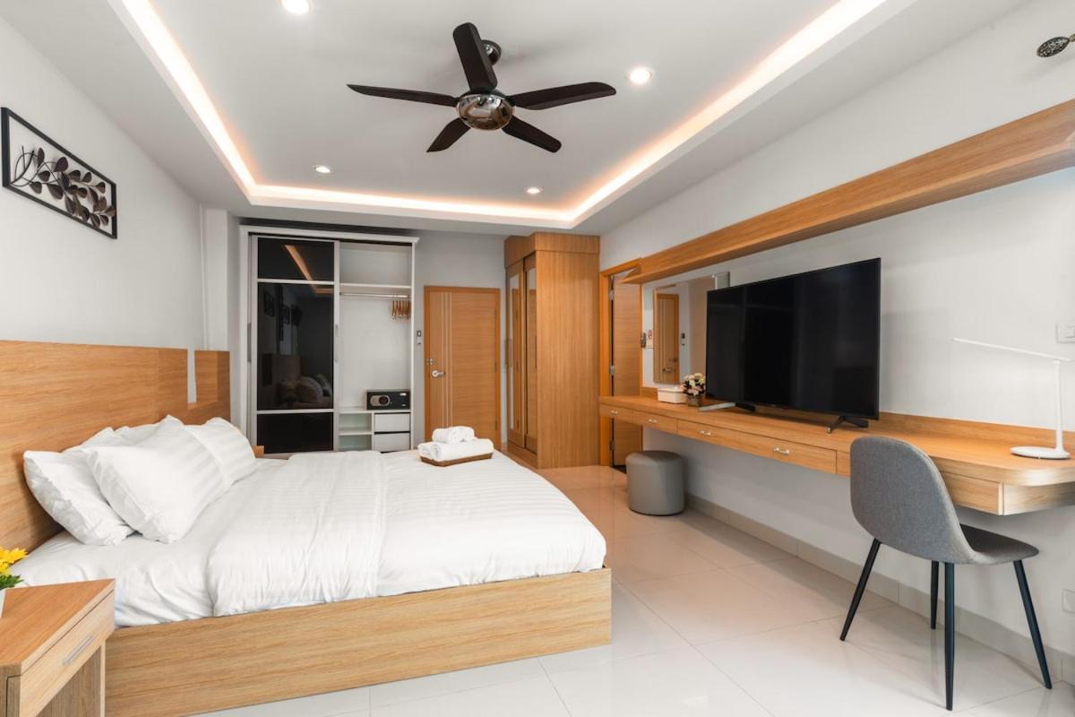 Center Pool 6br 14 Persons Sauna Pool Table Karaoke Bbq