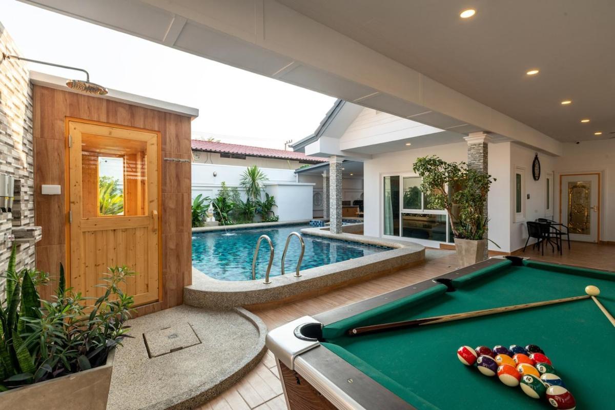 Villa Center Pool 6br 14 Persons Sauna Pool Table Karaoke Bbq Pattaya