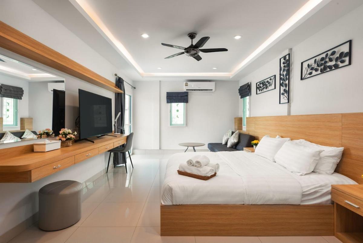 Center Pool 6br 14 Persons Sauna Pool Table Karaoke Bbq *