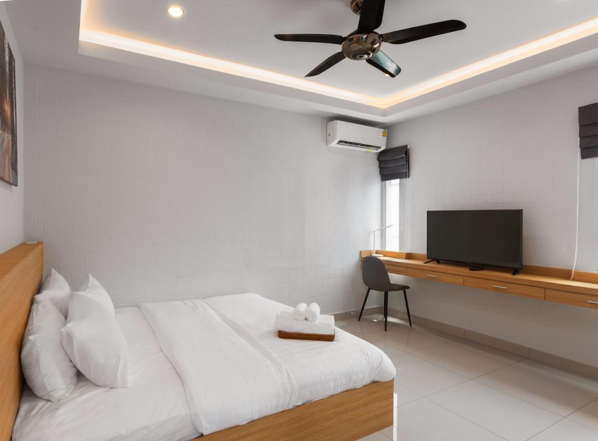 Center Pool 6br 14 Persons Sauna Pool Table Karaoke Bbq * Pattaya