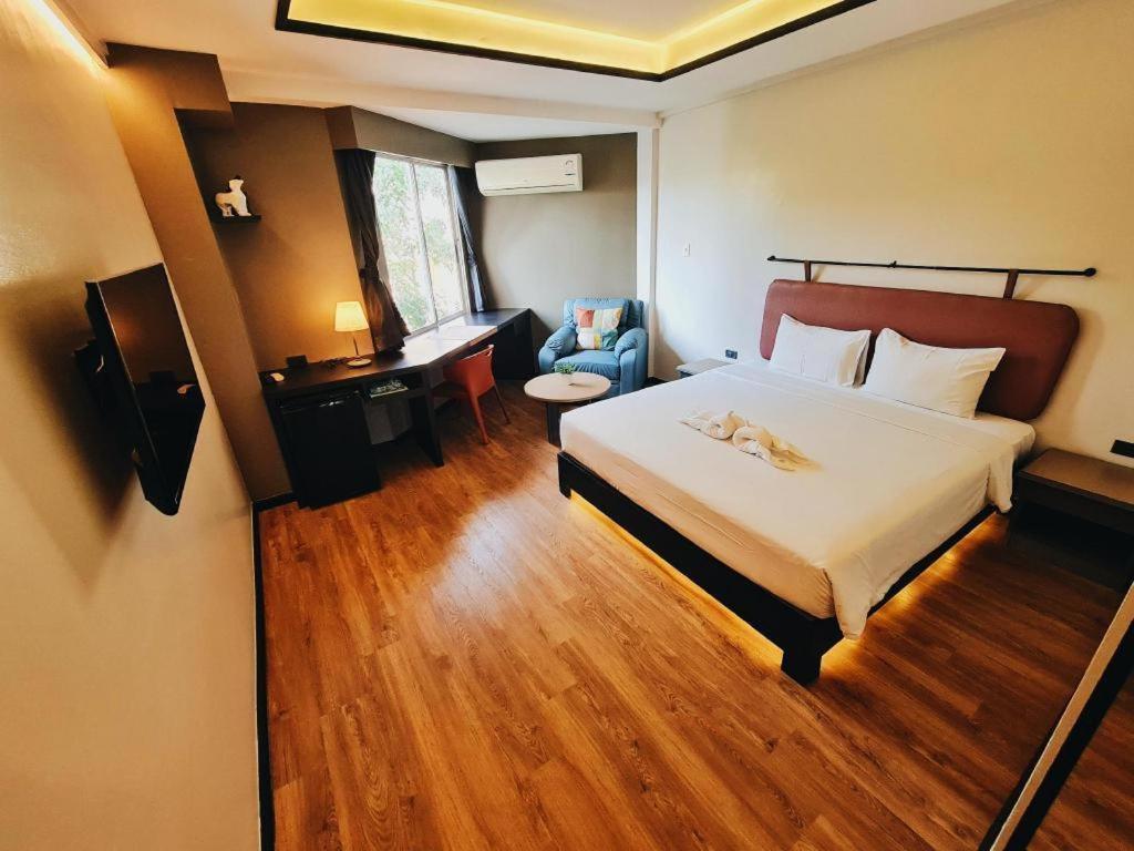 Hotel Prs By Sojourn