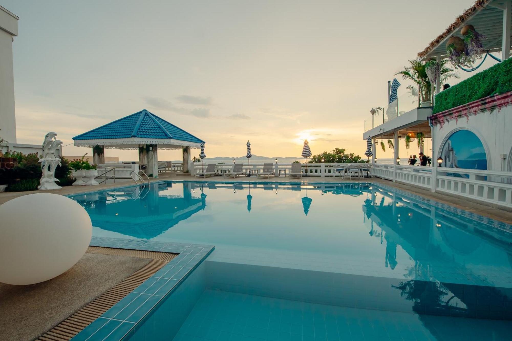 โรงแรม Nova Sea View Pattaya