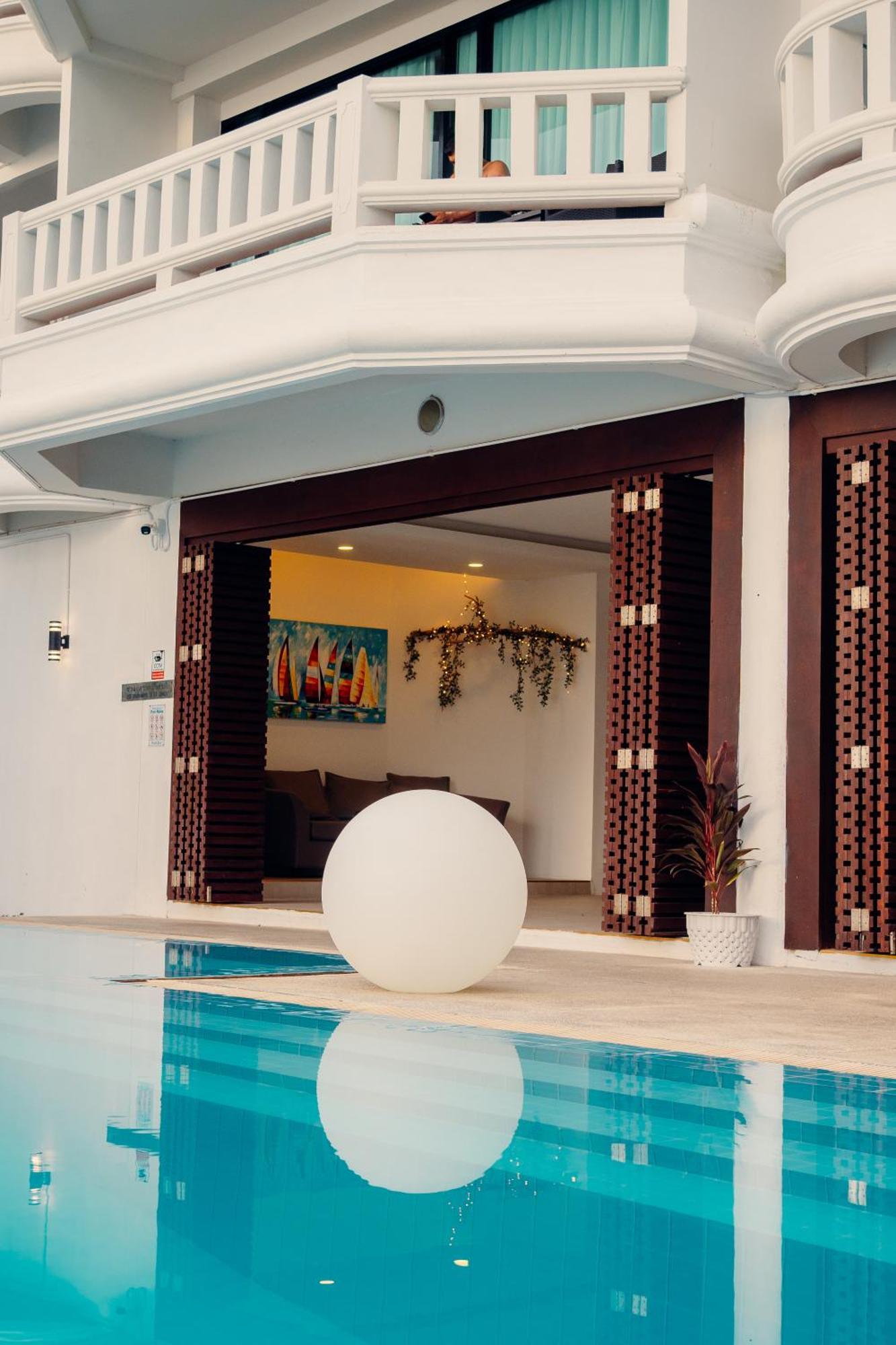 โรงแรม Nova Sea View