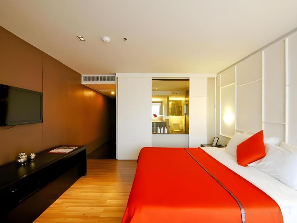 Page 10 Hotel 4*