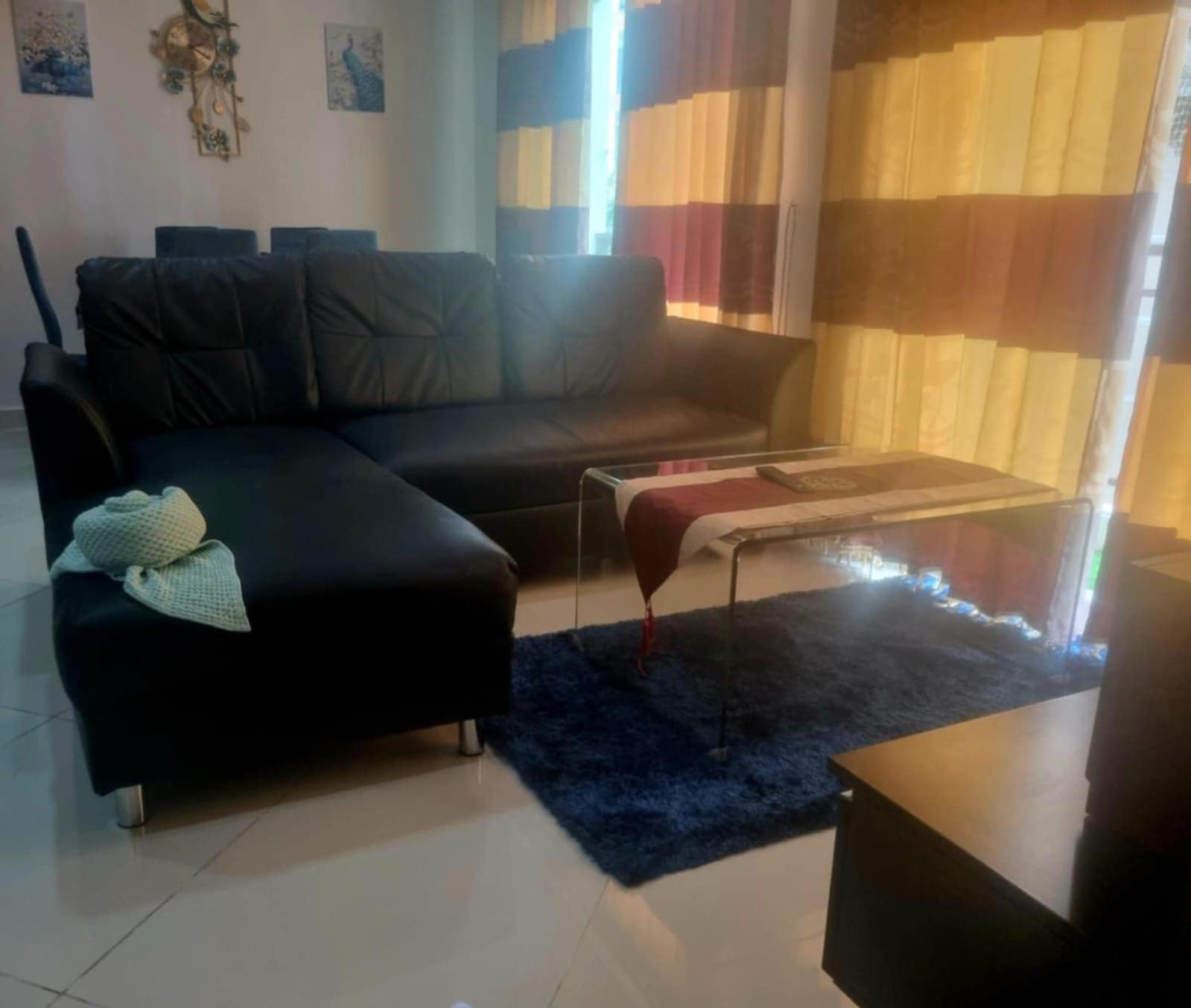Park Lane Apartment