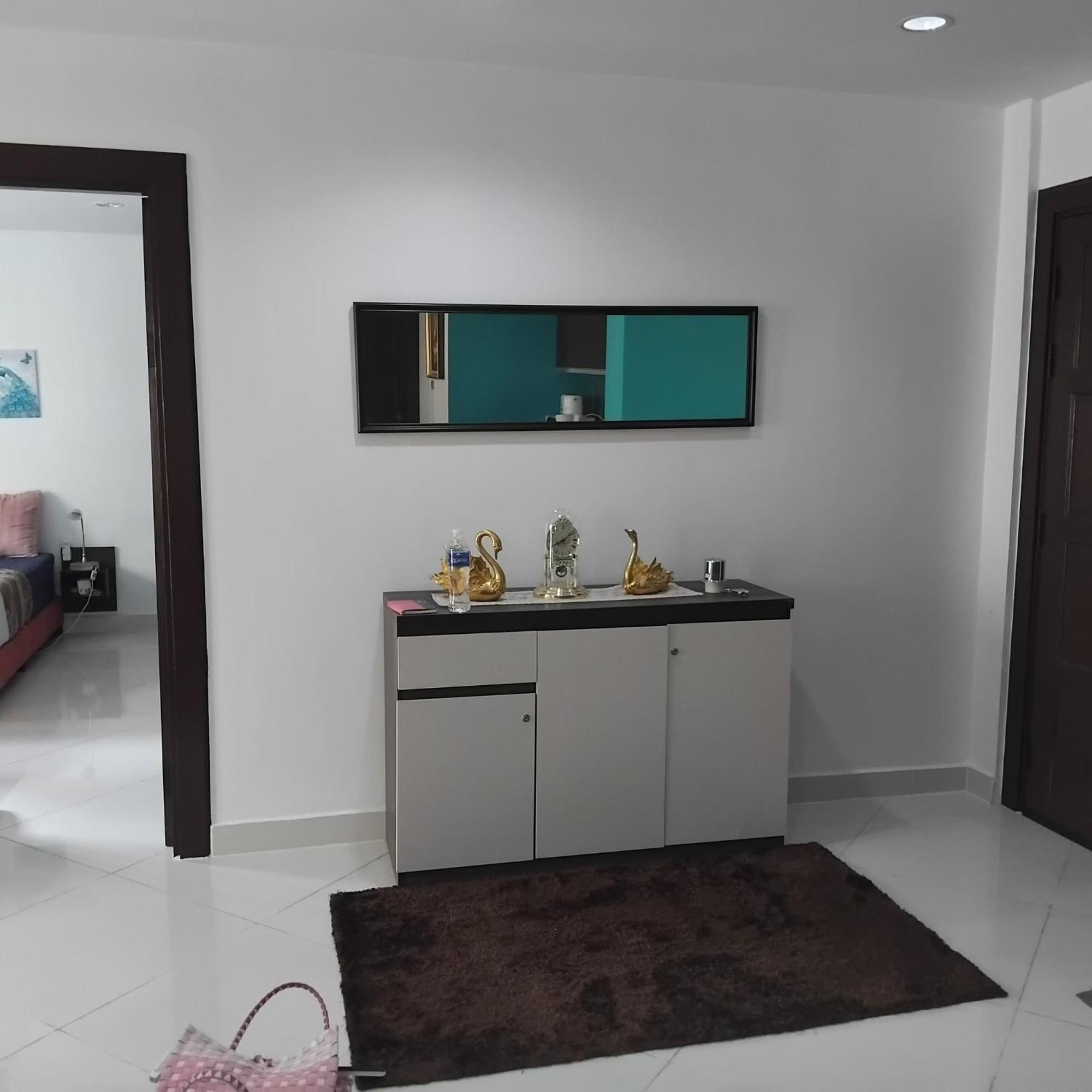 Park Lane Apartment
