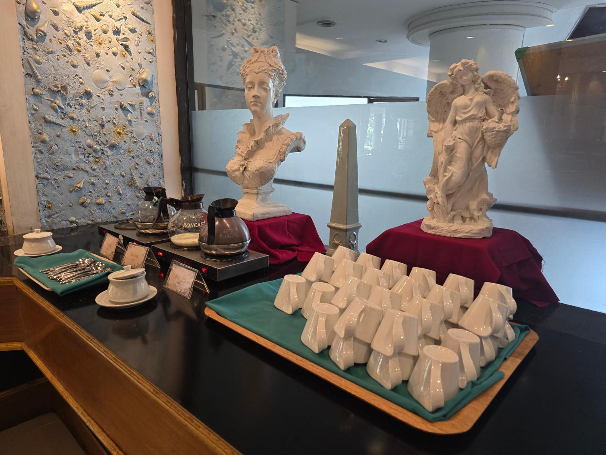 First Pacific Cirrus Hotel Pattaya