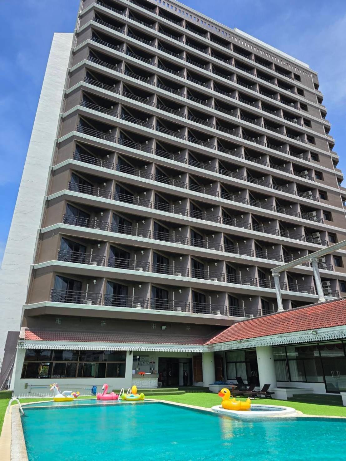 Hotel First Pacific Cirrus Pattaya