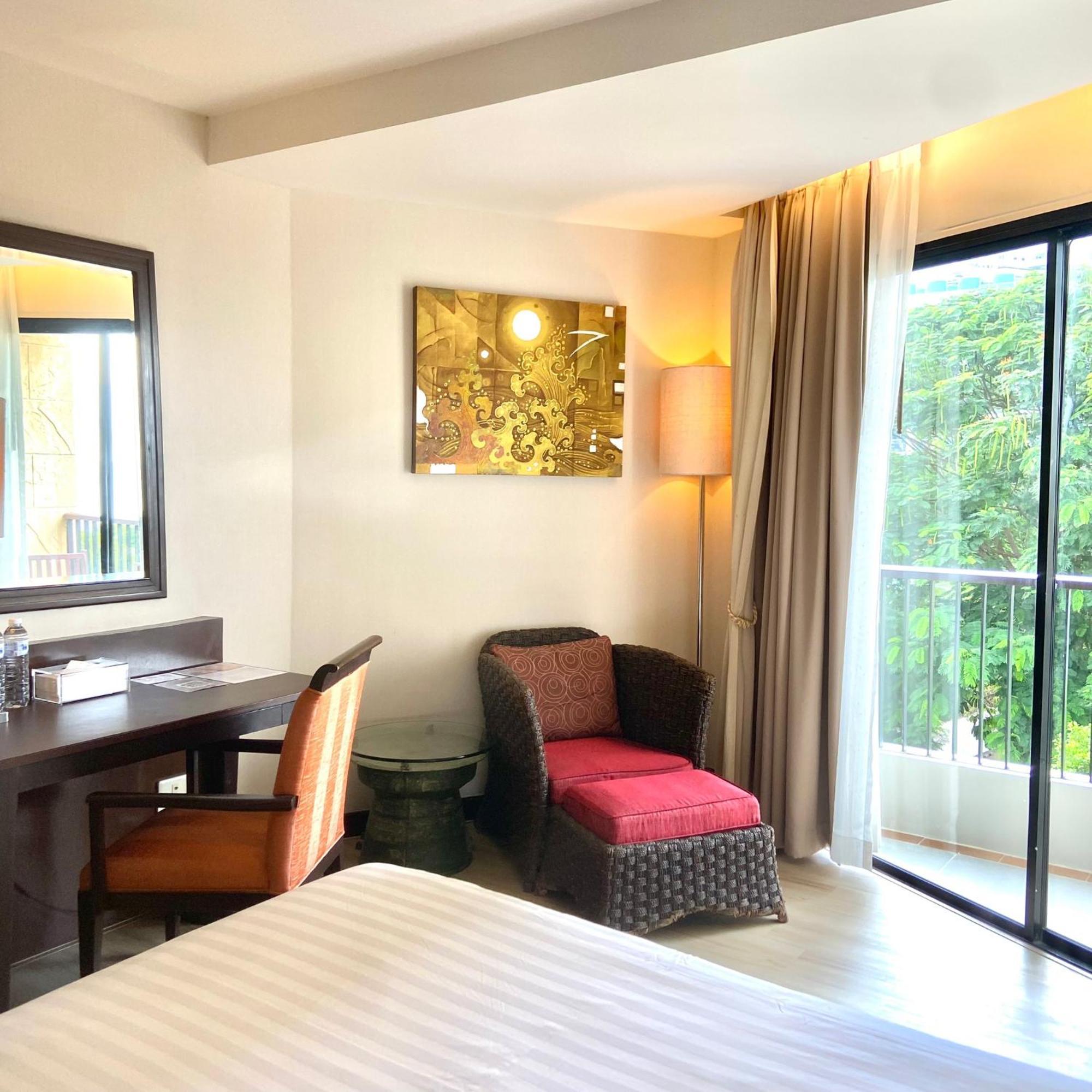 Resort Garden Cliff And
