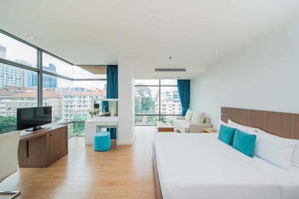 Seven Zea Chic Hotel 3*