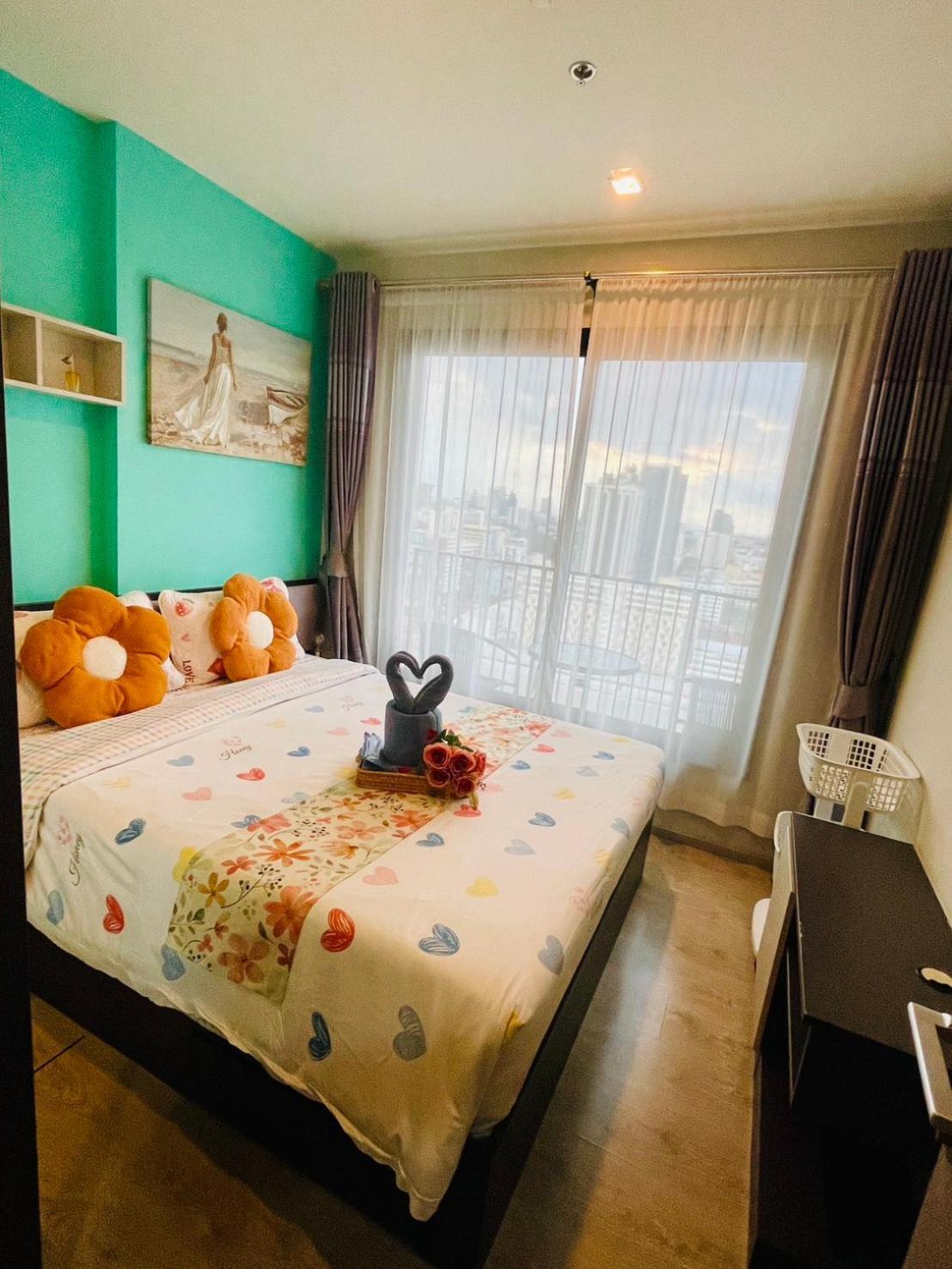 The Base 1006 By Numam Pattaya