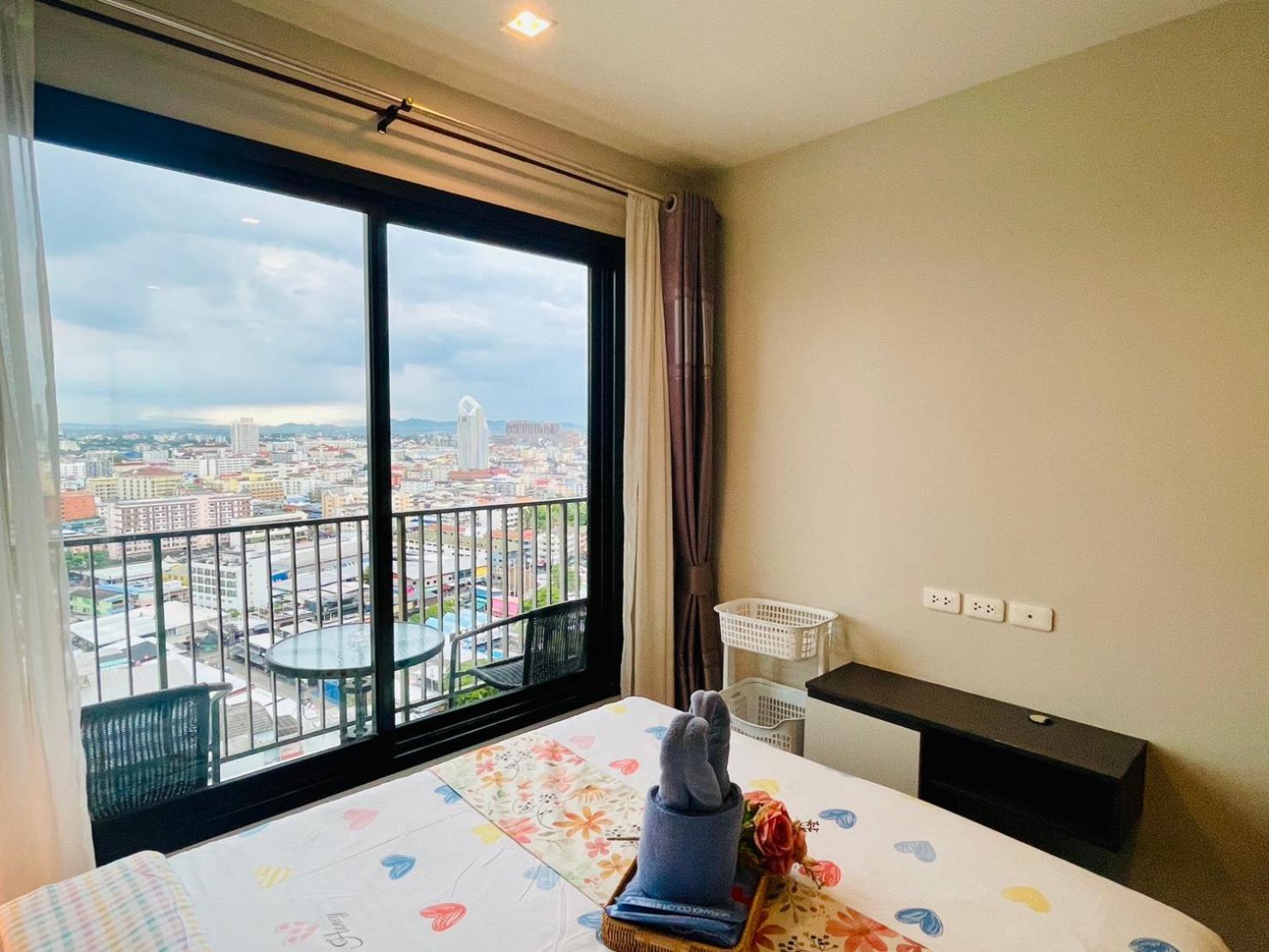 The Base 1006 By Numam