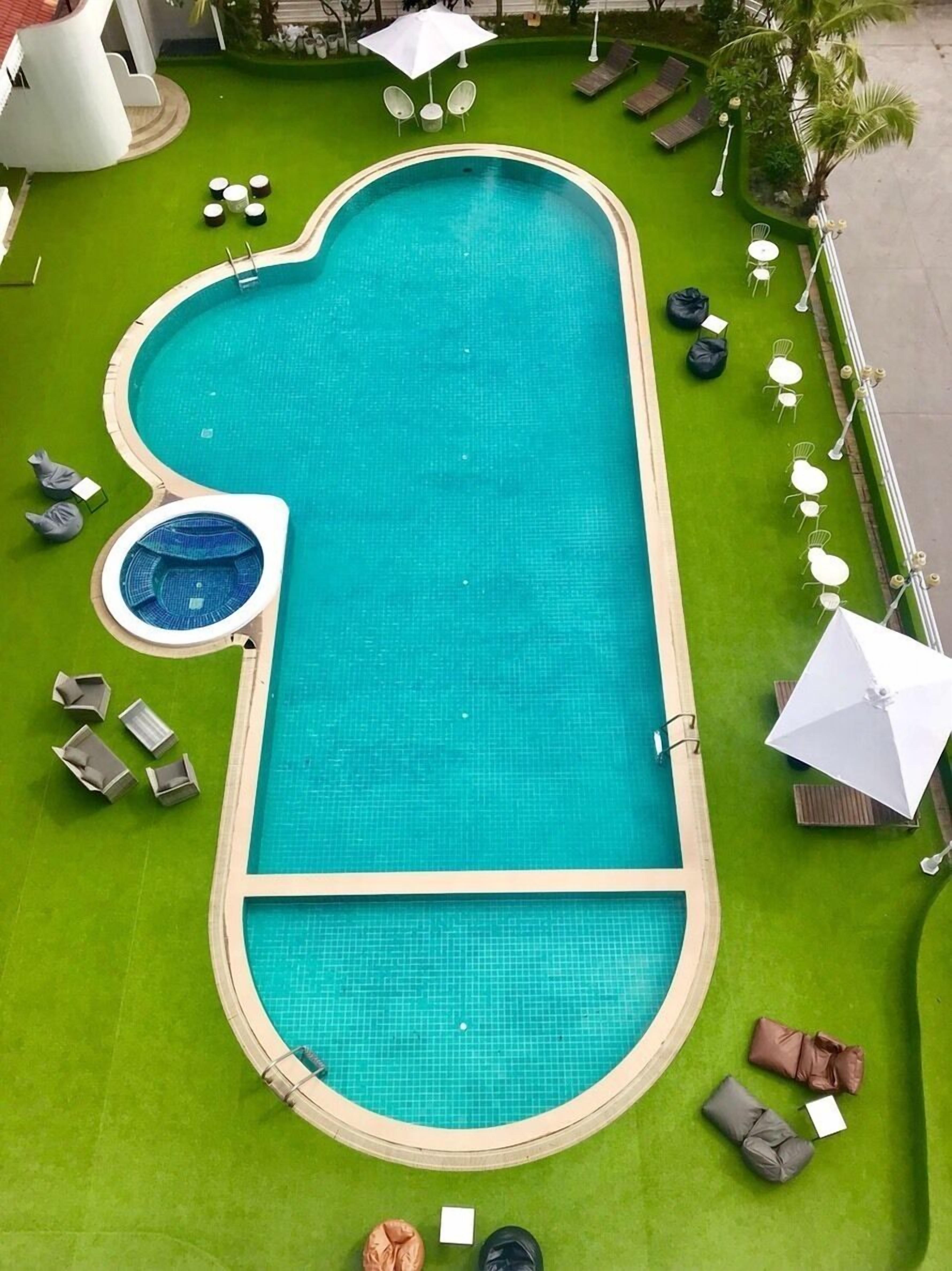 Hotel First Pacific Cirrus