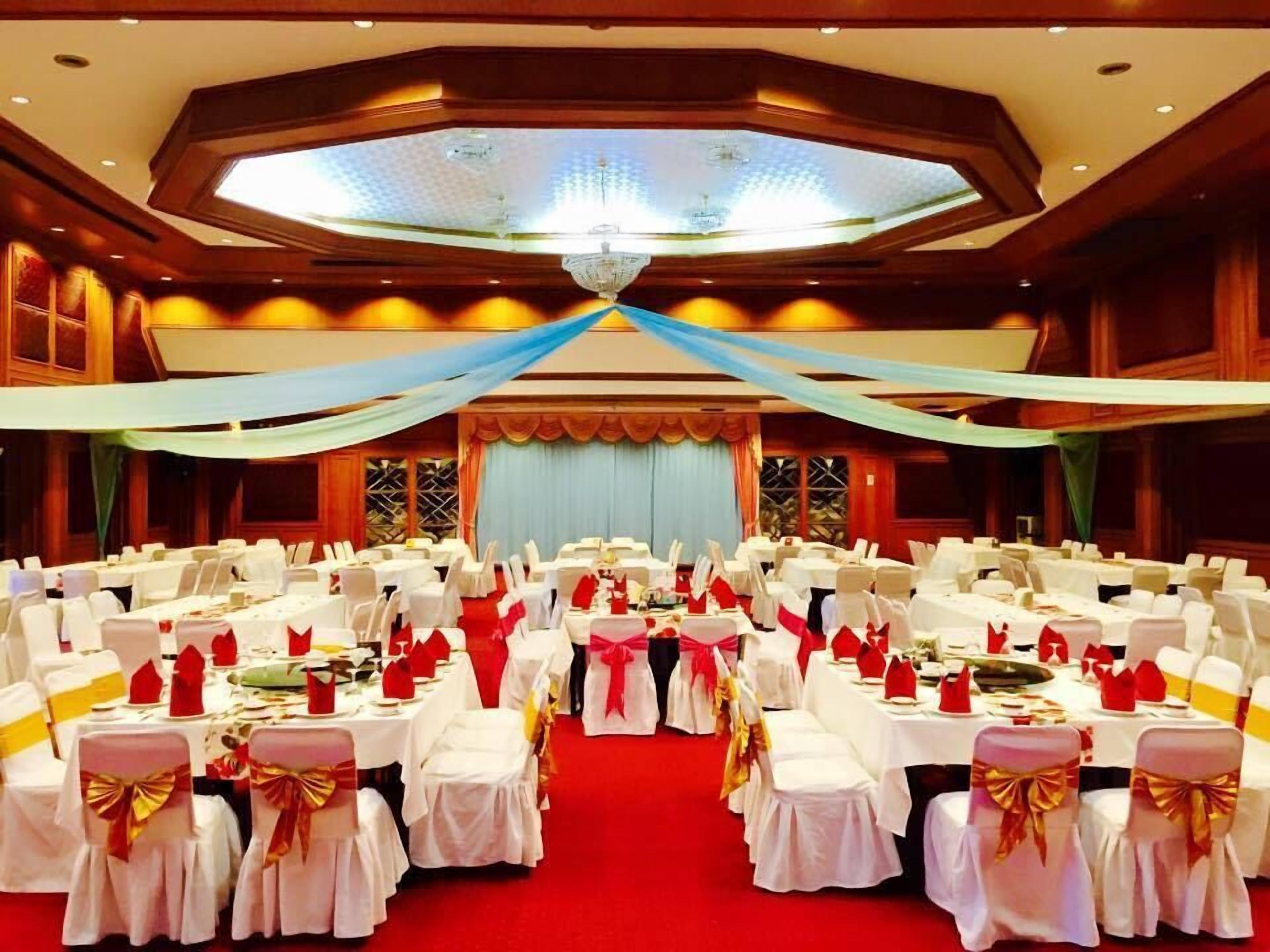 First Pacific Cirrus Hotel Pattaya