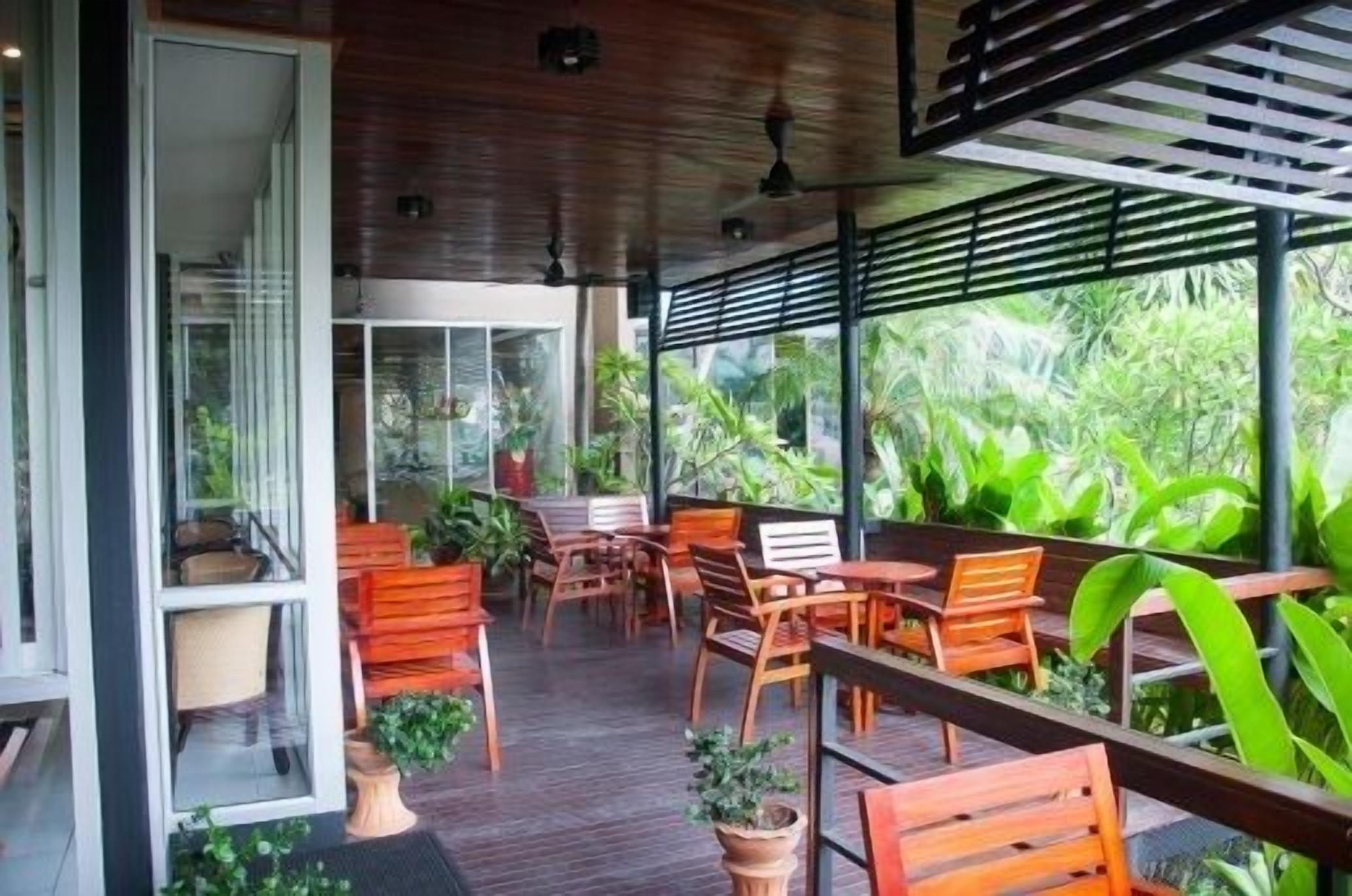 Hotel First Pacific Cirrus Pattaya