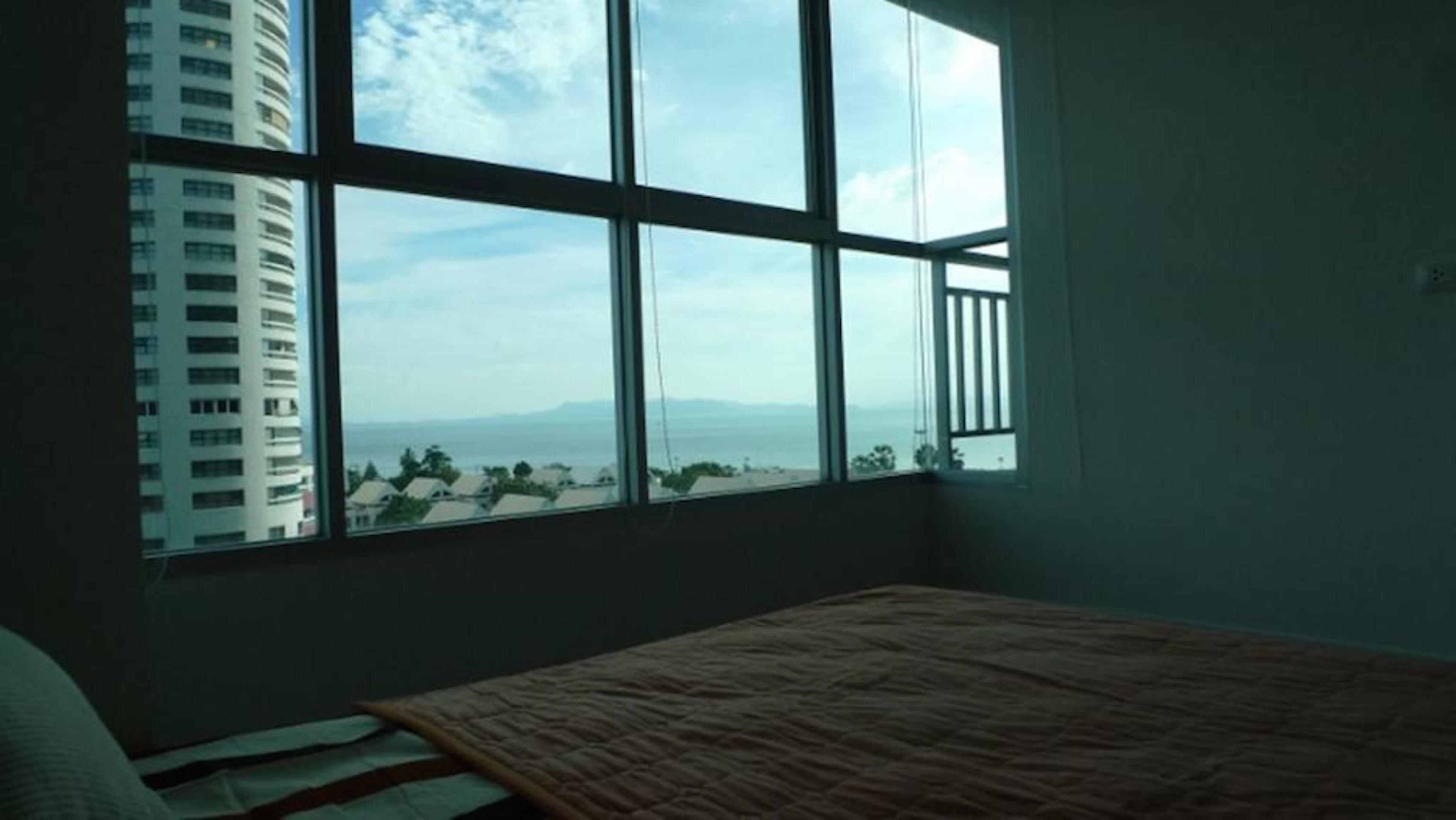 The Relaxing Sea View At Lumpini Park Pattaya Hotel