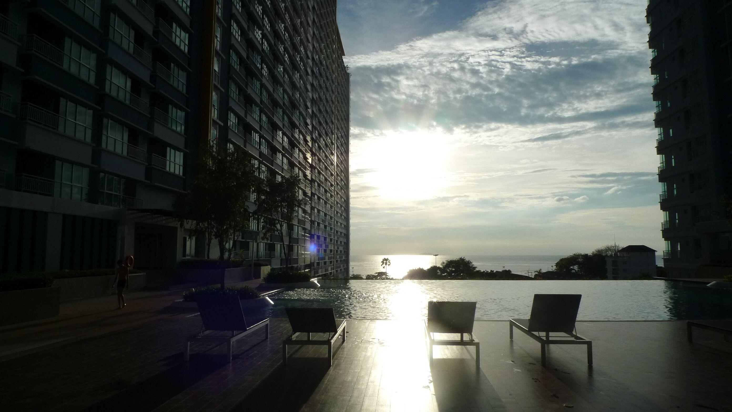 The Relaxing Sea View At Lumpini Park Pattaya