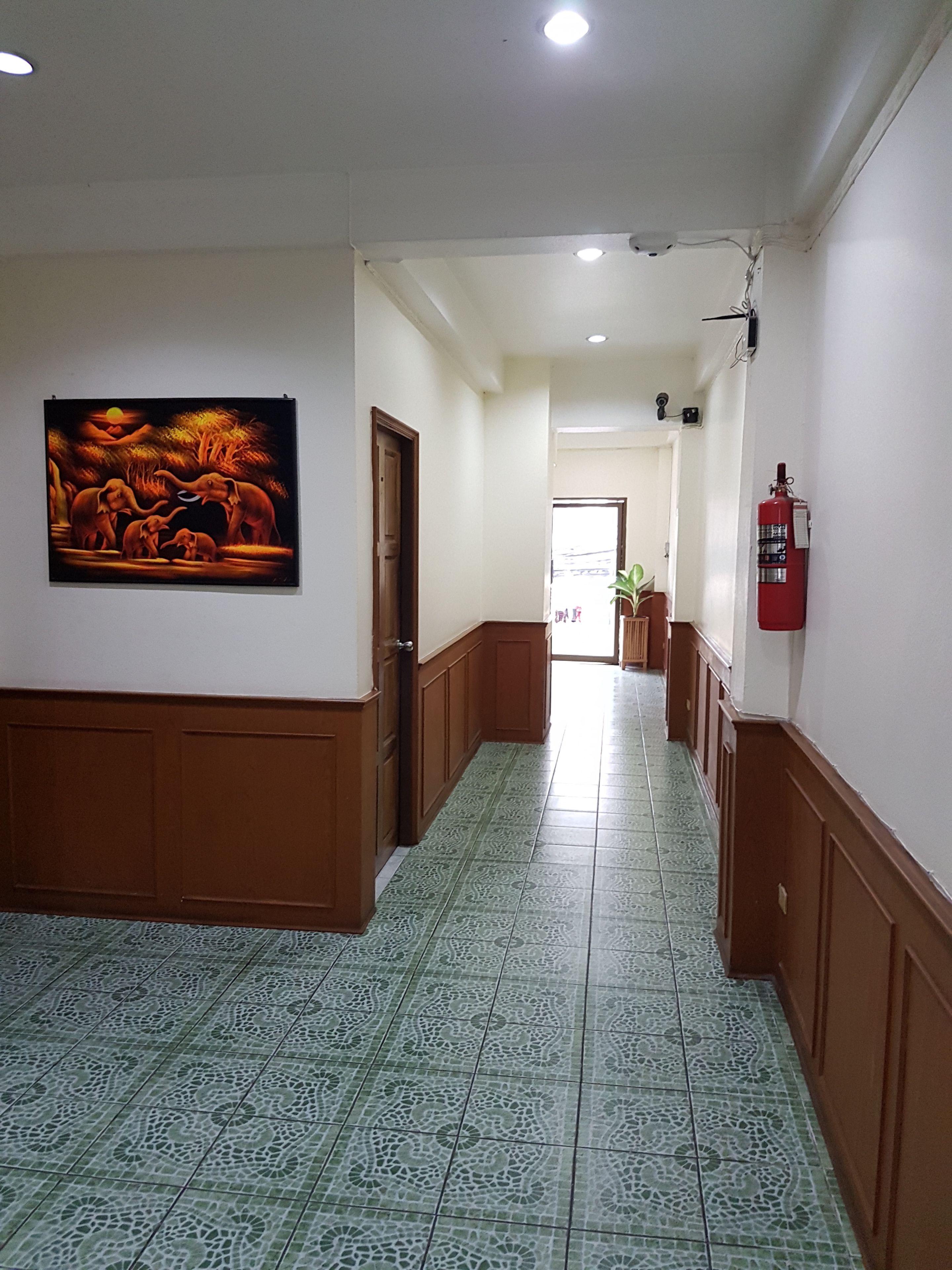 Traveller's Rest Sports Bar Guest house 3*