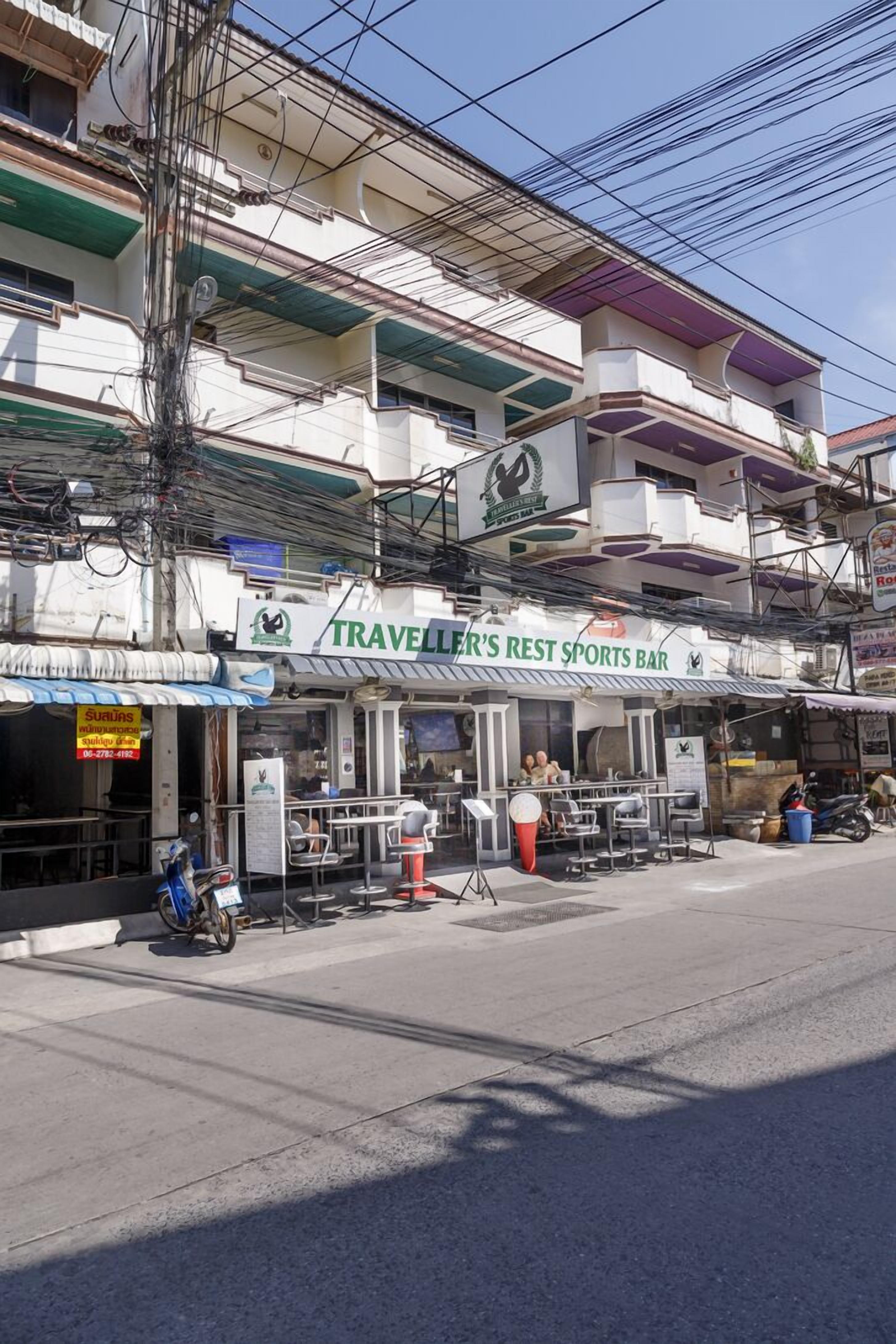 Traveller's Rest Sports Bar Guest house 3*