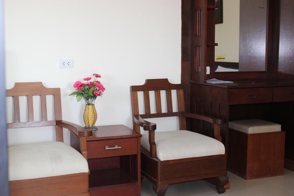 Dacha Beach 2* Pattaya