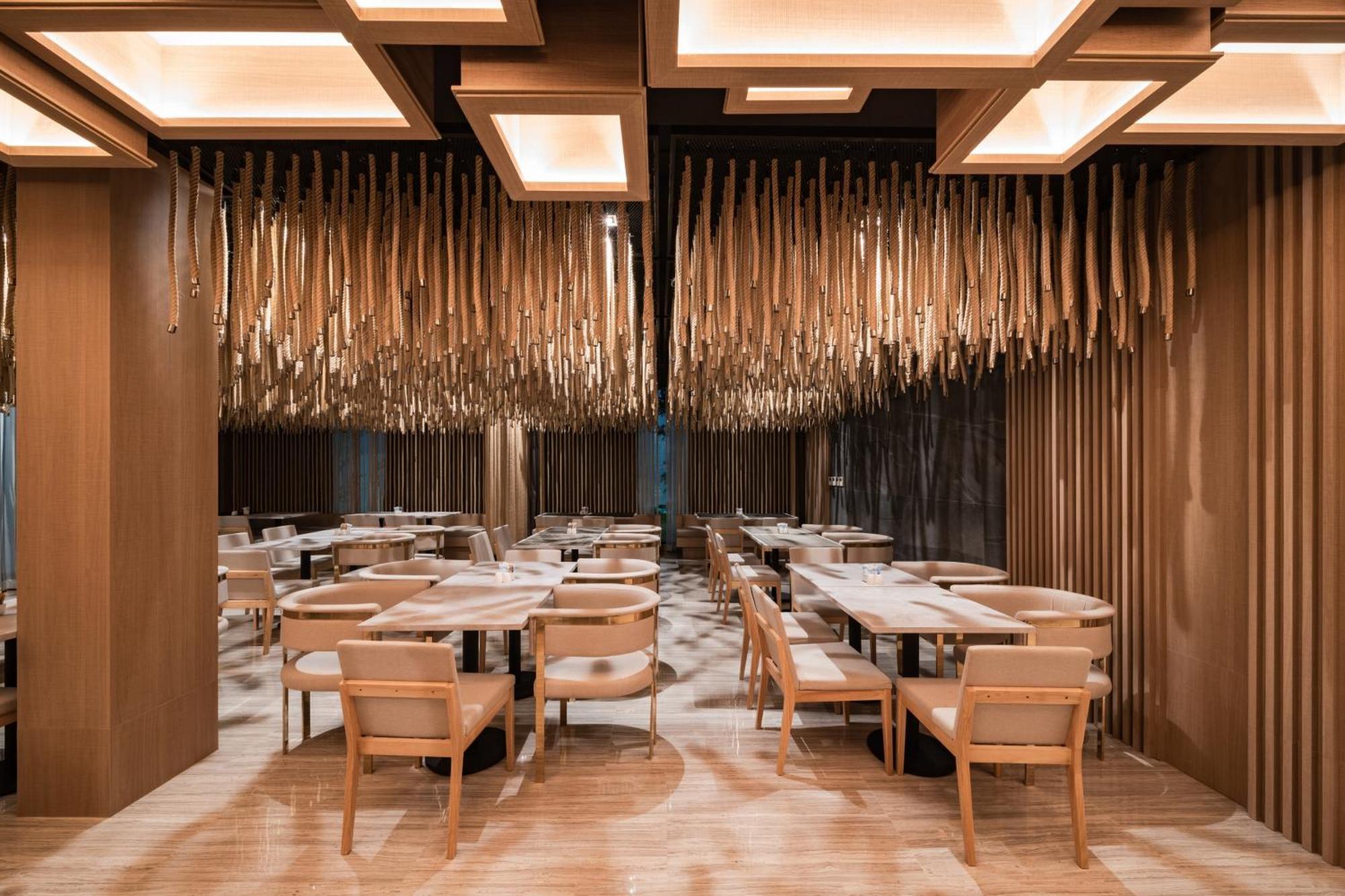 Hotel Mandarin Eastville, - Sha Extra Pattaya