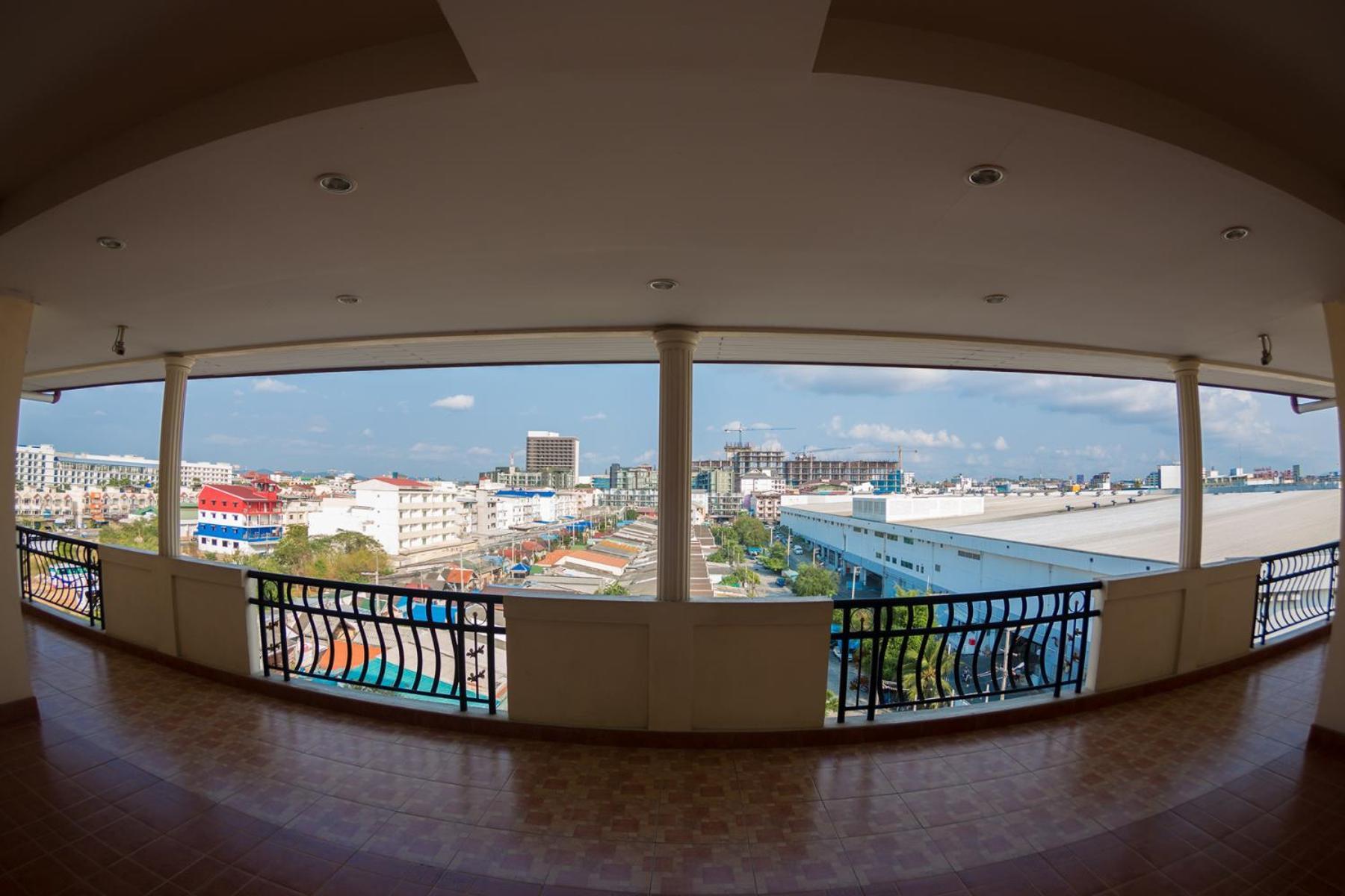 นาวิน แมนชั่น 2 Navin Mansion 2 Hotel Pattaya