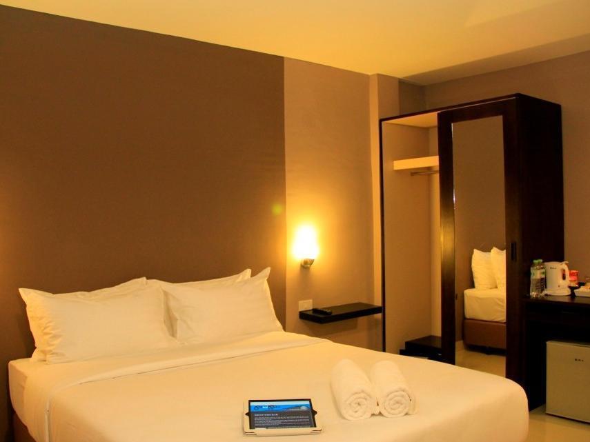 Shooters Guest house 2*