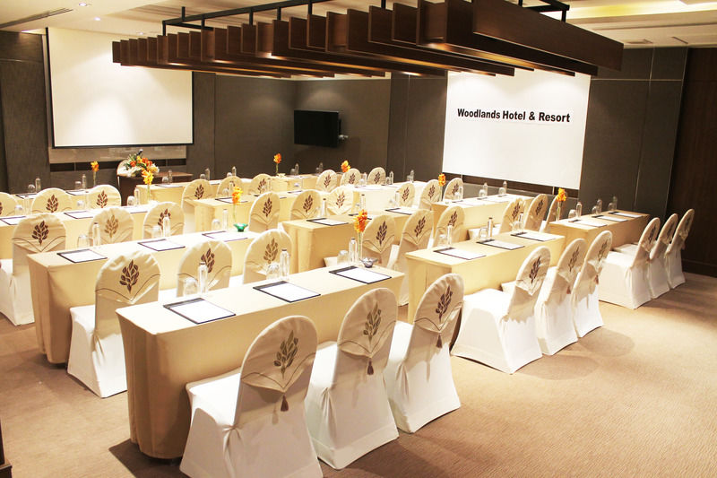 Woodlands And Resort 4*