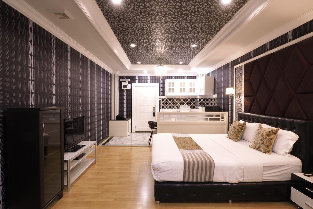 Hotel Ktk & 4*