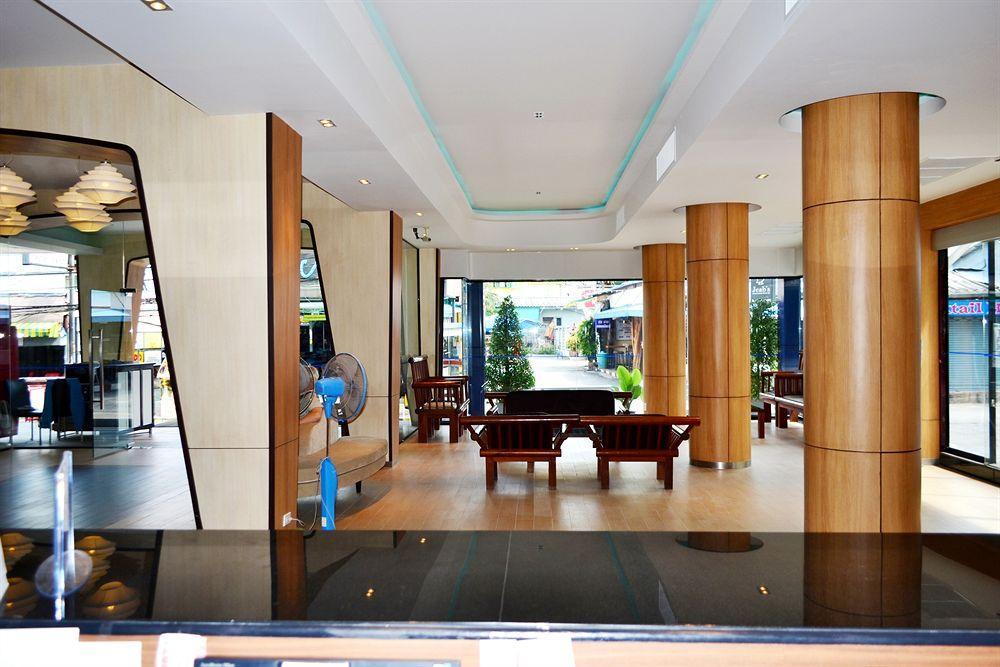 Flipper - Sha Extra Hotel Pattaya