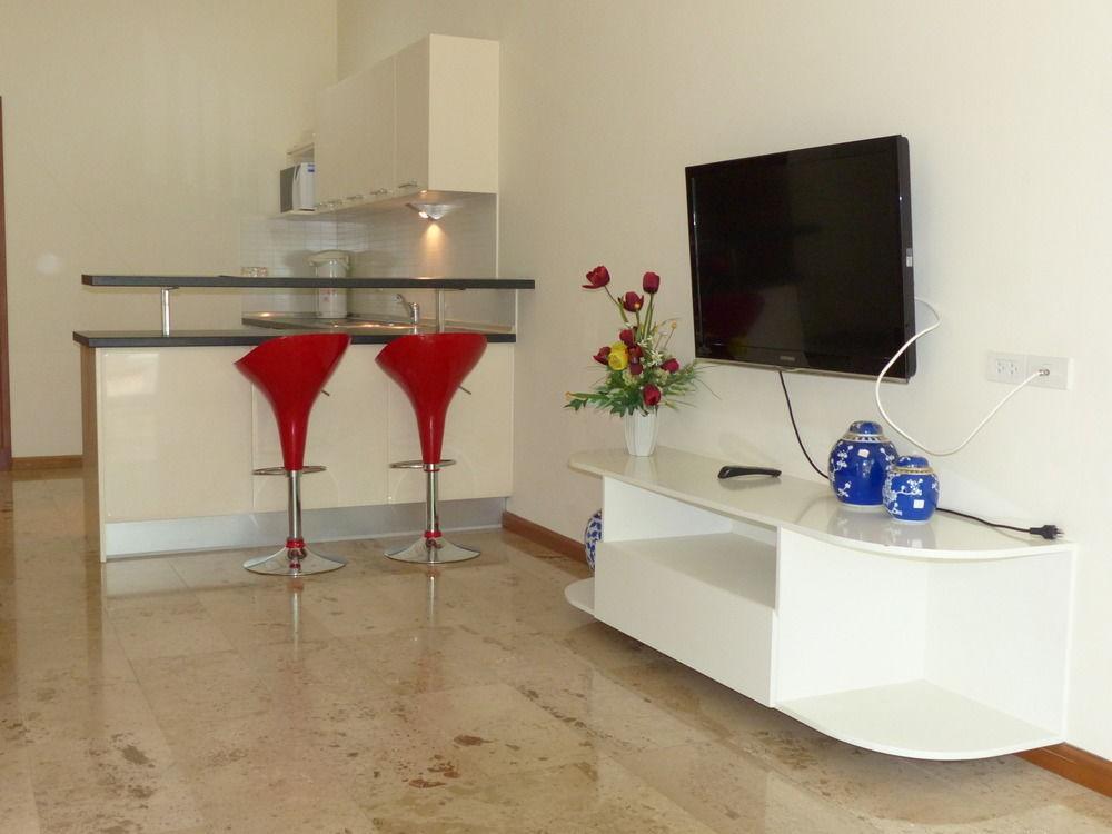 Emerald Palace Aparthotel 3*