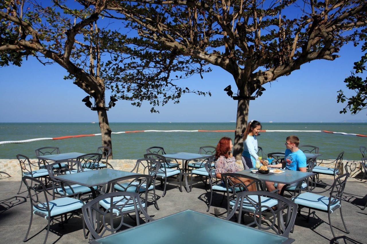 Resort Modus Beachfront