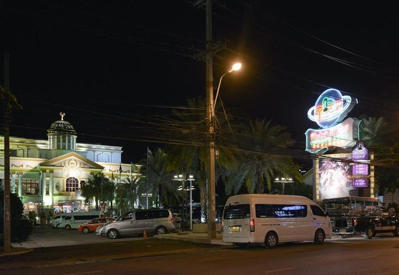Hotel Seashore By Compass Hospitality Pattaya