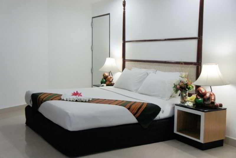 Welcome Plaza Hotel 3*