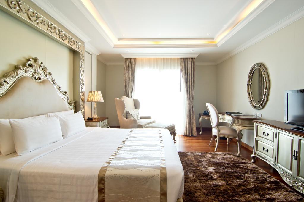 Hotel Lk The Empress