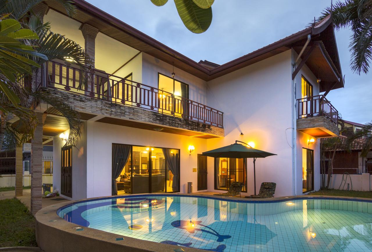 Nowhere Uranus Villa