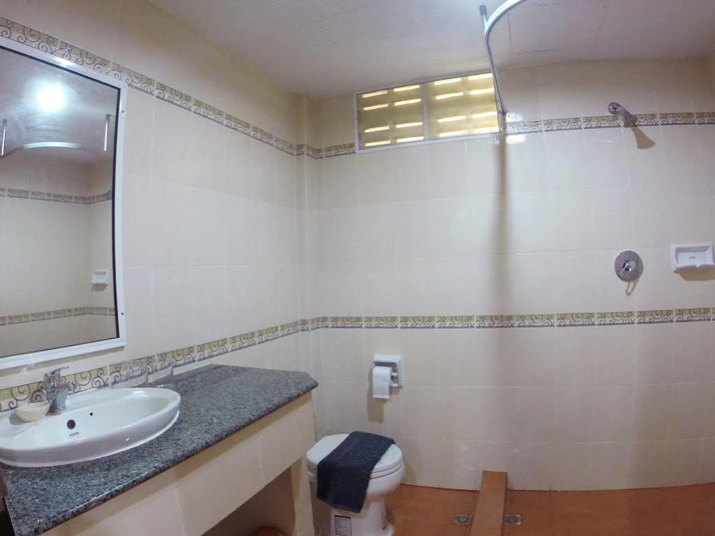Hotel Oyo 523 Aa Pattaya Ville 2*