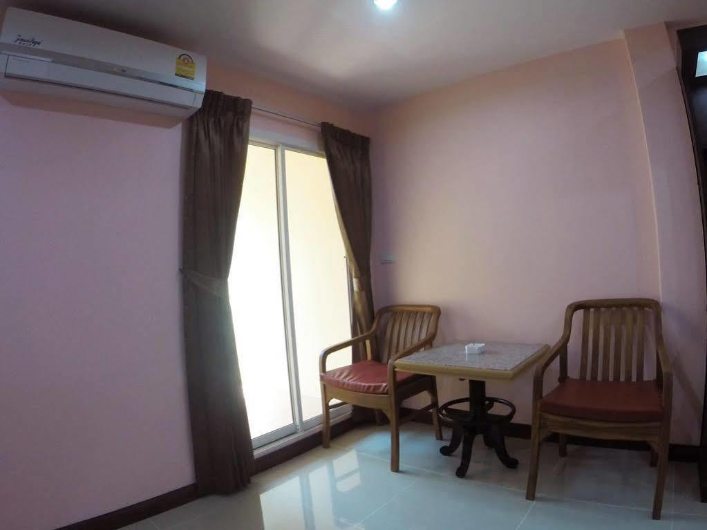 Oyo 523 Aa Pattaya Ville Hotel 2*