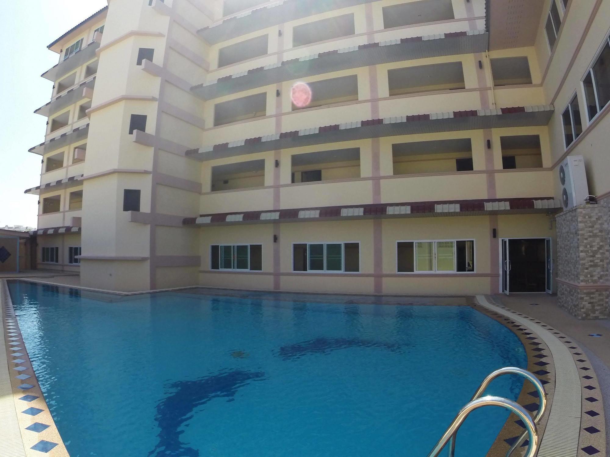 Oyo 523 Aa Pattaya Ville Hotel Pattaya