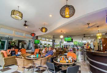 Hotel Sutus Court 5 Pattaya