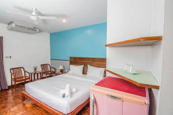 Sutus Court 5 3*