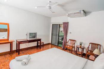 Sutus Court 5 3*