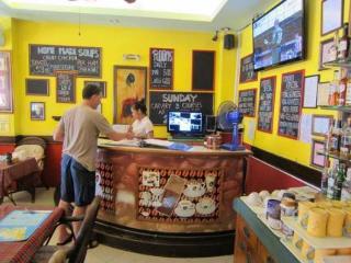Robin's Nest & Restaurant Guest house Pattaya